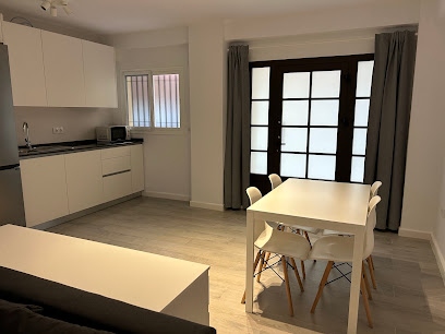Dirección, horario, teléfono y opiniones de Chipimar Construcciones y Reformas Integrales en Cádiz