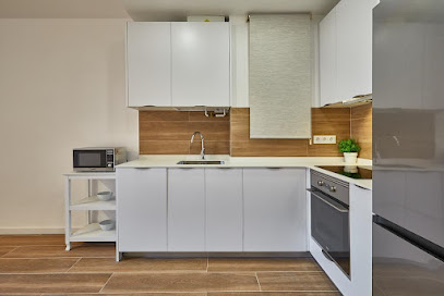 Dirección, horario, teléfono y opiniones de Crn Cocinas en Castelldefels