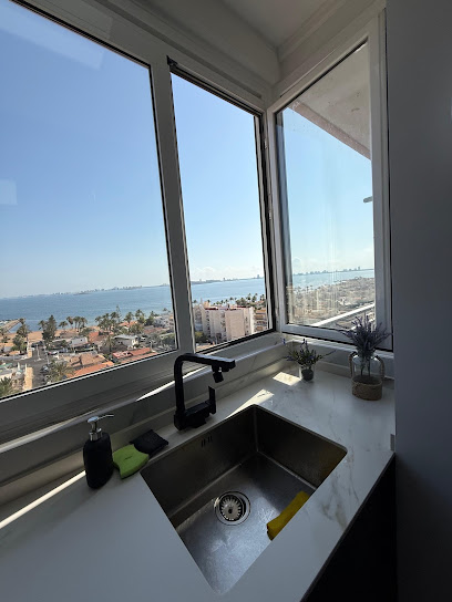 Dirección, horario, teléfono y opiniones de Inmoprovi Desarrollo en Castelldefels