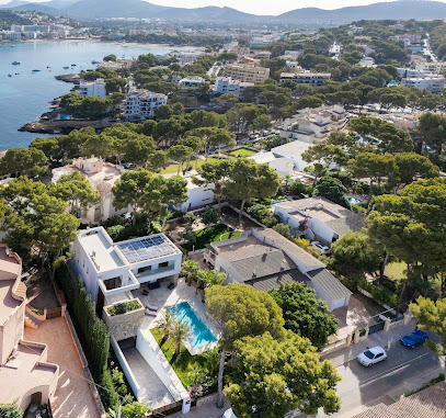 Dirección, horario, teléfono y opiniones de Reformaster en Calvià