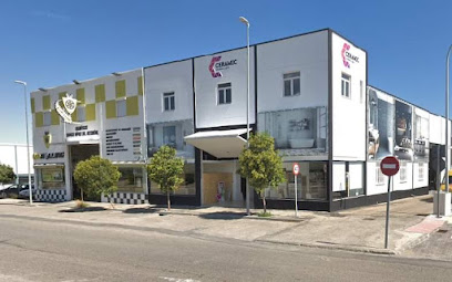 Dirección, horario, teléfono y opiniones de Ceramic: Azulejos y Gres en Jaén en Jaén