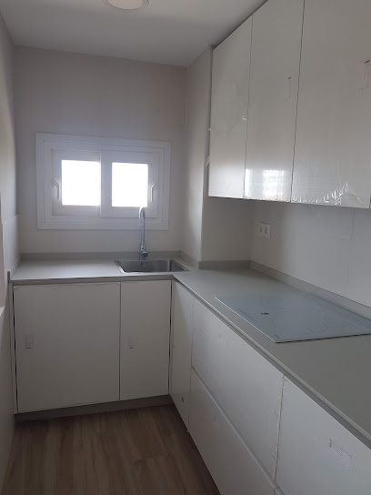 Dirección, horario, teléfono y opiniones de Cocinas Iris en Huelva