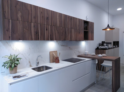Dirección, horario, teléfono y opiniones de Crea Estudio de Cocinas en Huelva