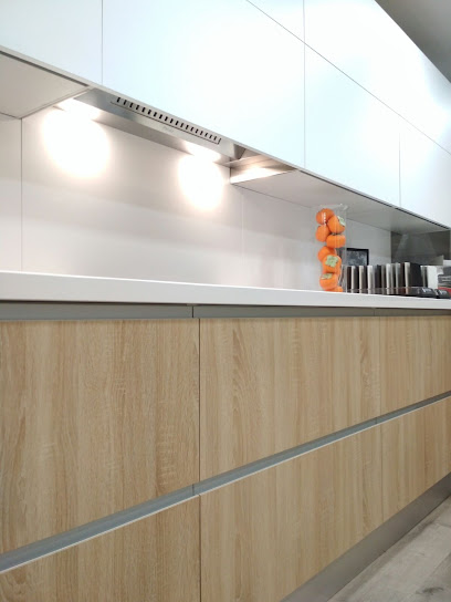 Dirección, horario, teléfono y opiniones de Cuines Lliri S.L. en Granollers