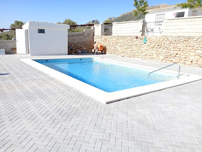 Dirección, horario, teléfono y opiniones de Innovahouse | Reformas, Construcción y Energía Solar en Granada