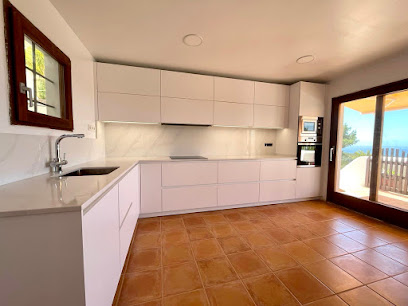 Dirección, horario, teléfono y opiniones de La Nueva Cocina Ibiza en Ibiza