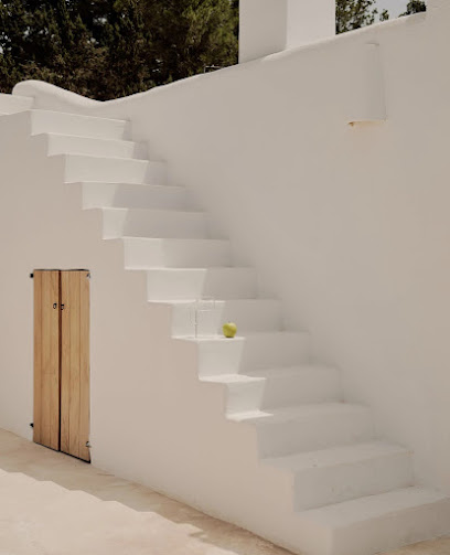 Dirección, horario, teléfono y opiniones de Studio Eoa en Ibiza