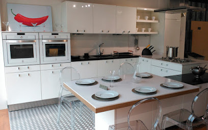 Dirección, horario, teléfono y opiniones de Studio de Cocinas Kilama en Granada