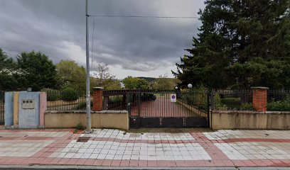 Dirección, horario, teléfono y opiniones de Tejados León Santos Cubiertas, Tejados E Impermeabilizaciones en León