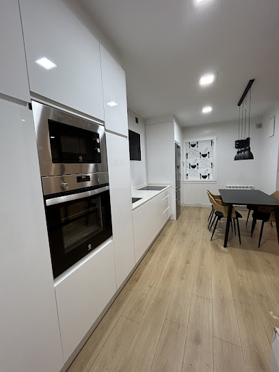 Dirección, horario, teléfono y opiniones de Uria Interiores en Gijón