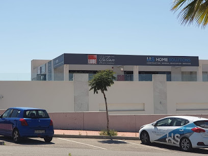 Dirección, horario, teléfono y opiniones de Home Solutions Kitchen And Bathroom Remodeling And Refurbishing en Torrevieja