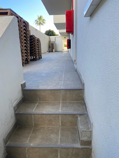 Dirección, horario, teléfono y opiniones de Servitex Reforma y Construcción en Torremolinos