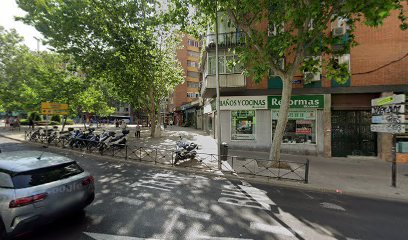 Dirección, horario, teléfono y opiniones de Baños y Cocinas Accessa en Madrid