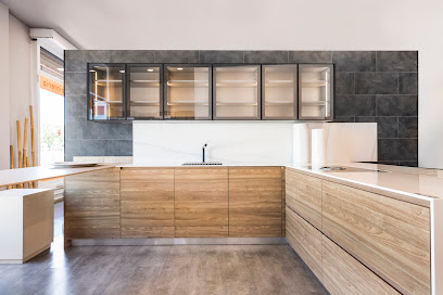 Dirección, horario, teléfono y opiniones de Cocinas.Com Palma de Mallorca en Palma