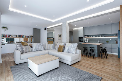 Dirección, horario, teléfono y opiniones de Fasedos Diseño S.L. en Ourense