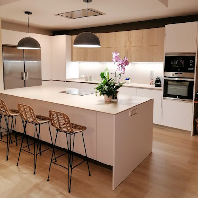 Dirección, horario, teléfono y opiniones de Procuina S.L Mobiliario de Cocina y Baño en Palma