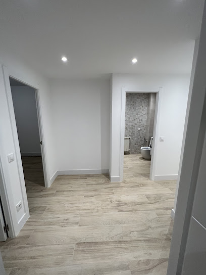 Dirección, horario, teléfono y opiniones de Reconstruct Reformas en Parla