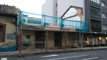 Dirección, horario, teléfono y opiniones de Sos Cubiertas del Principado de Asturias S.L. en Oviedo