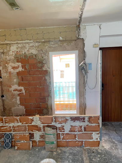 Dirección, horario, teléfono y opiniones de Cozy And Cool - Empresa de Construcción y Reformas en Valencia