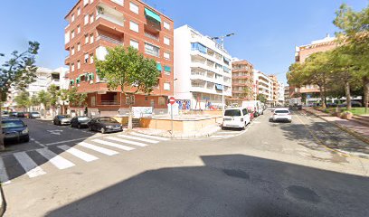 Dirección, horario, teléfono y opiniones de Pula Service en Torrevieja