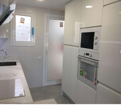 Dirección, horario, teléfono y opiniones de Servinteriors - Reformas Integrales ,Cocinas y Baños en Sant Cugat del Vallés