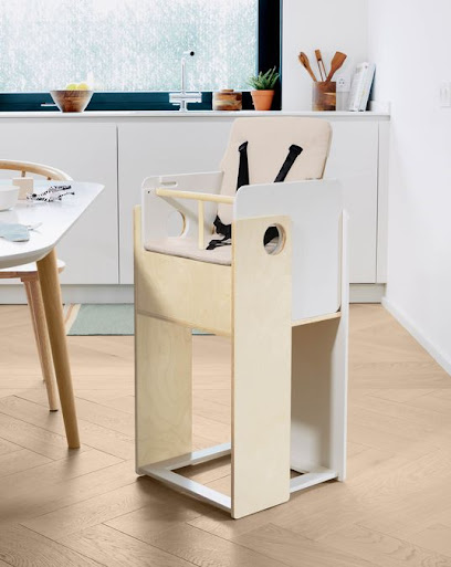 Dirección, horario, teléfono y opiniones de Sminteriores en Sanlúcar de Barrameda