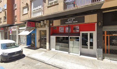Dirección, horario, teléfono y opiniones de Cocinas Las Tres B en Zaragoza